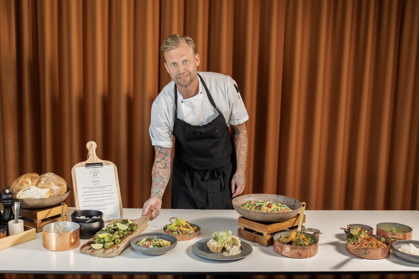 Buffet med dagens retter fra Fra Jorden